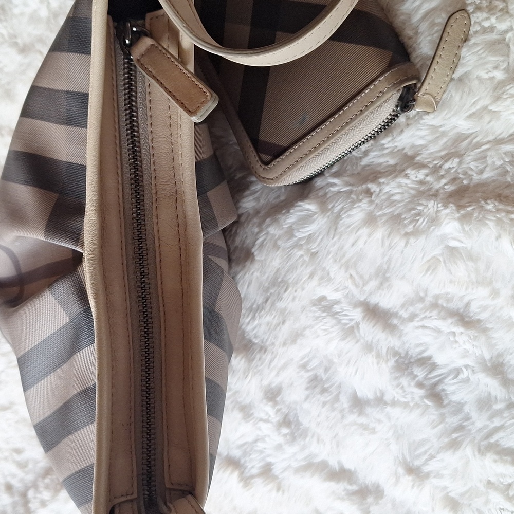 Sale! Pre-owned Burberry Smoked Trench Coated Crossbody Bag Plus … - Picture 9 of 16